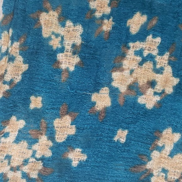 ***$3 add on - Gauze fabric infinity scarf - Picture 4 of 7